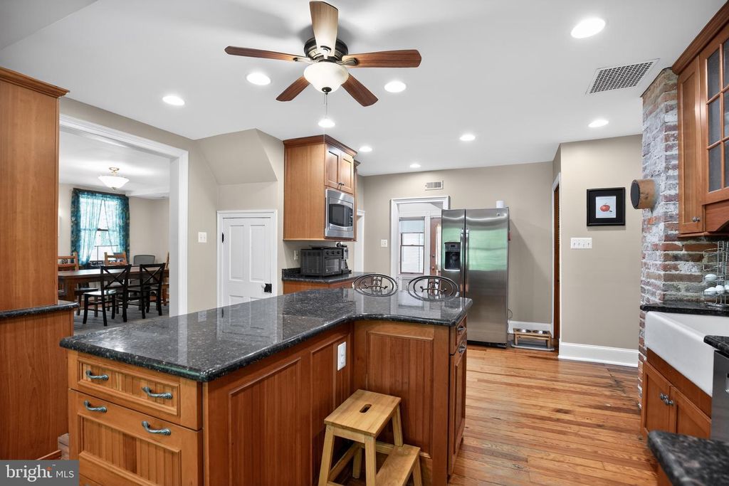 Image 33 of property listing at 2715 LOWER MARLBORO RD, Owings, MD 20736