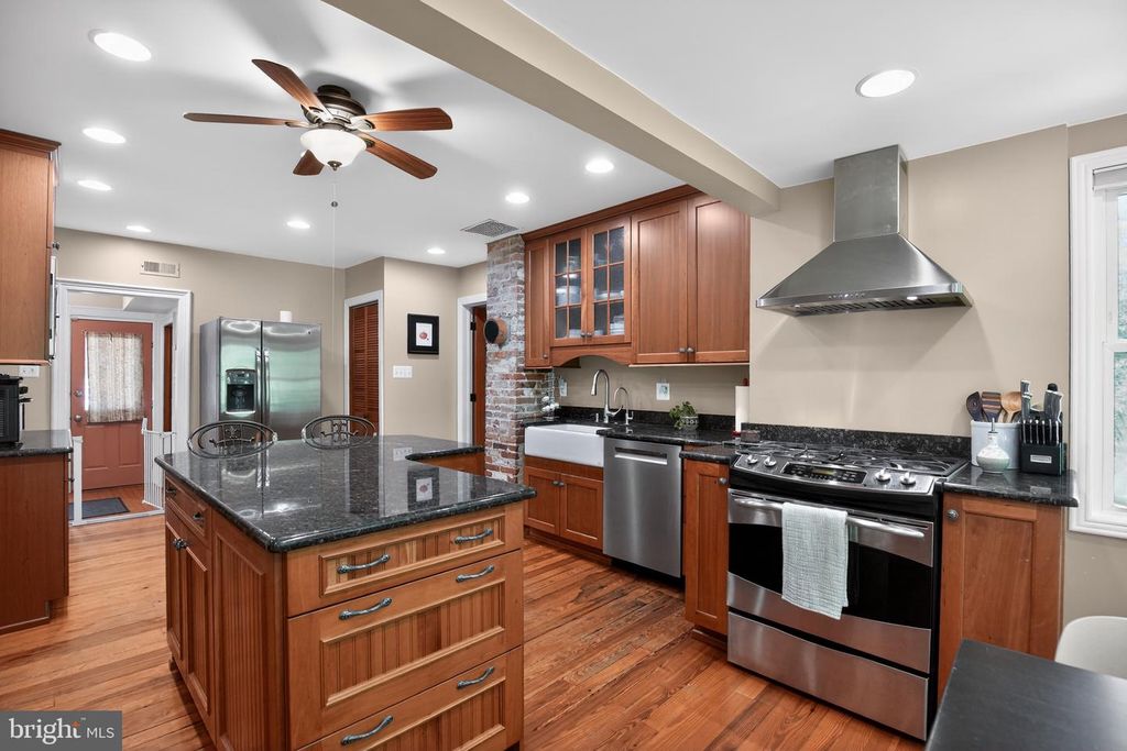 Image 34 of property listing at 2715 LOWER MARLBORO RD, Owings, MD 20736