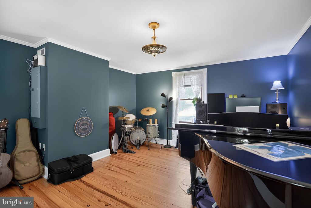 Image 39 of property listing at 2715 LOWER MARLBORO RD, Owings, MD 20736