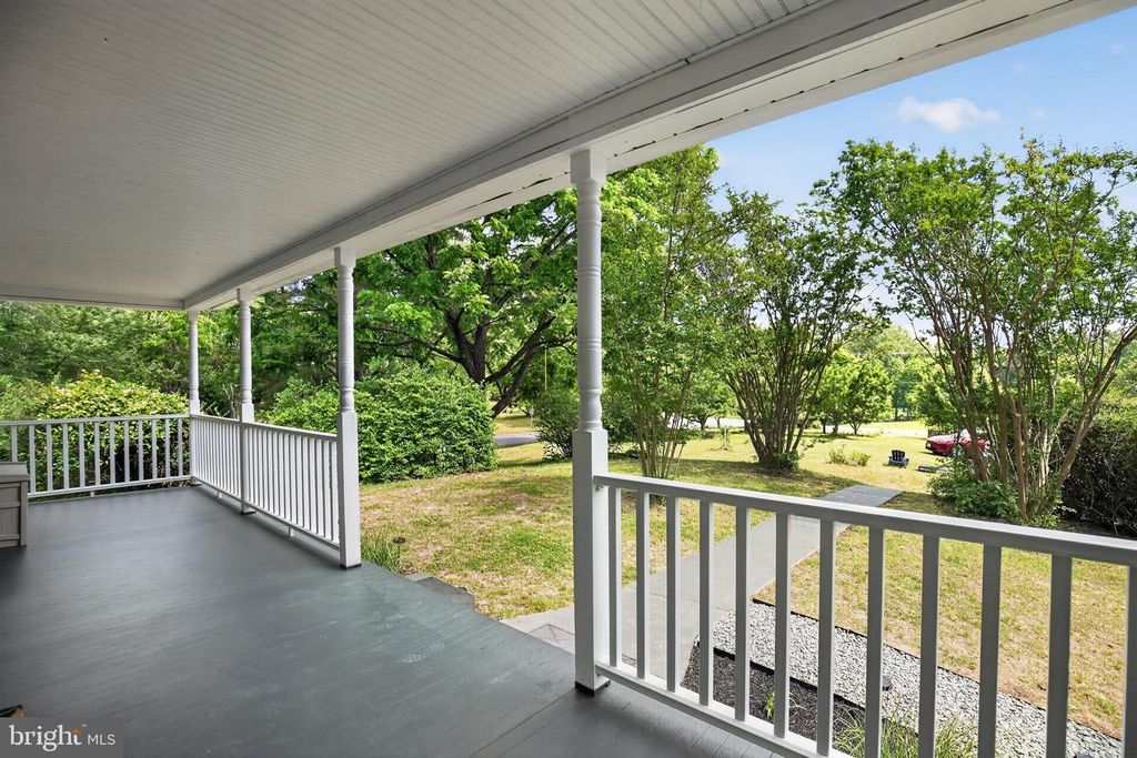 Image 7 of property listing at 2715 LOWER MARLBORO RD, Owings, MD 20736