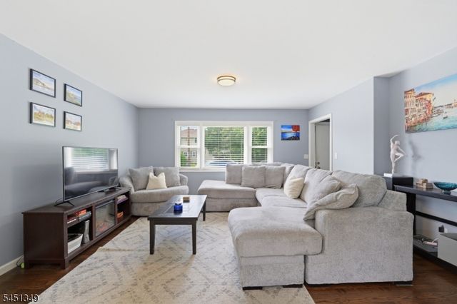 63 Johnson St, Clifton City, NJ 07014