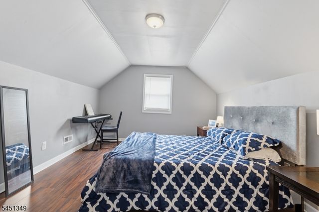 63 Johnson St, Clifton City, NJ 07014