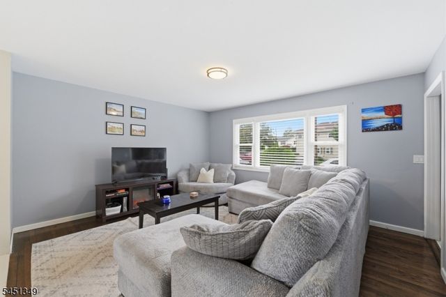 63 Johnson St, Clifton City, NJ 07014