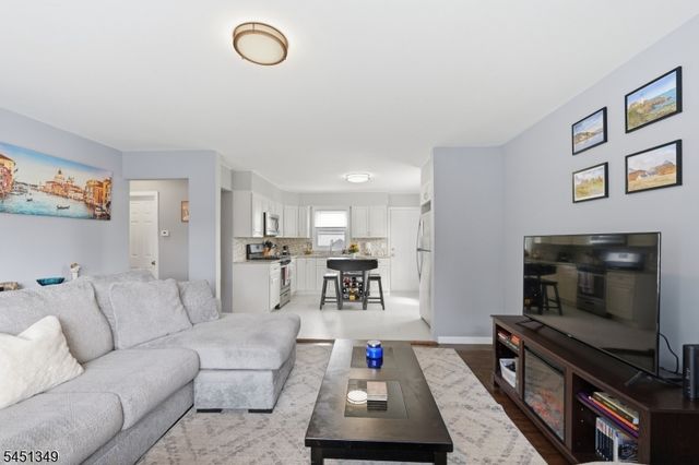 63 Johnson St, Clifton City, NJ 07014