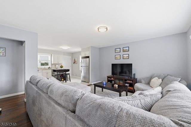 63 Johnson St, Clifton City, NJ 07014