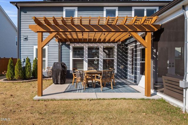 2521 Great Daisy Lane, New Hill, NC 27562