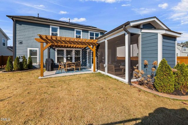 2521 Great Daisy Lane, New Hill, NC 27562