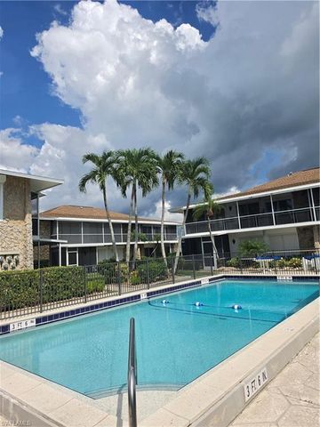 330 Kon Tiki DR D6, Naples, FL 34113