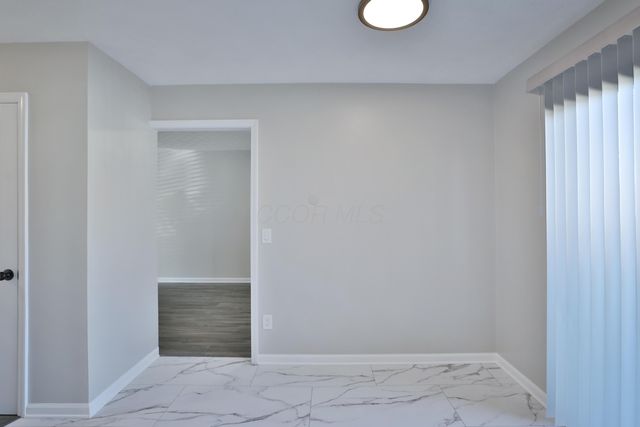 5762 Hallridge Circle, Columbus, OH 43232