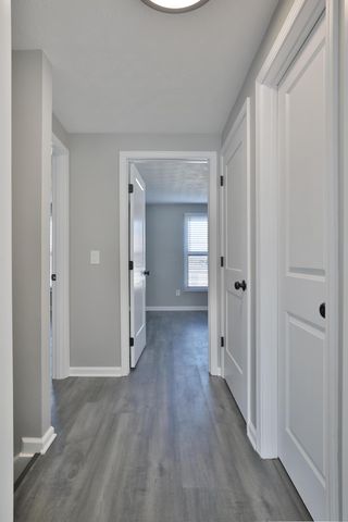 5762 Hallridge Circle, Columbus, OH 43232