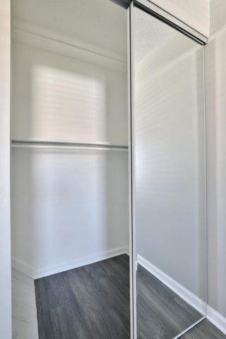 5762 Hallridge Circle, Columbus, OH 43232