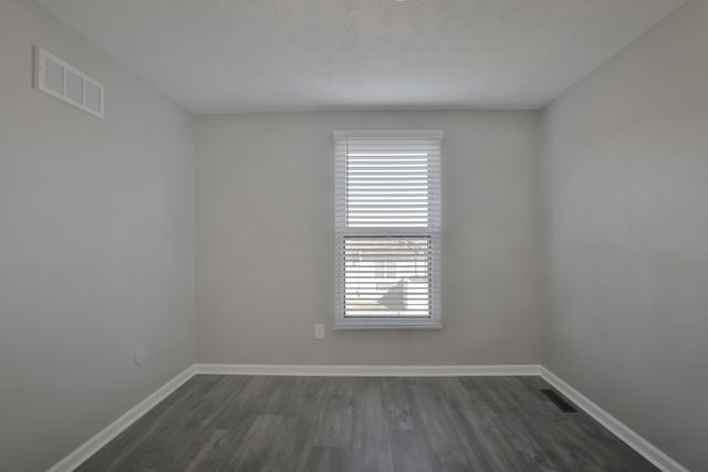 5762 Hallridge Circle, Columbus, OH 43232