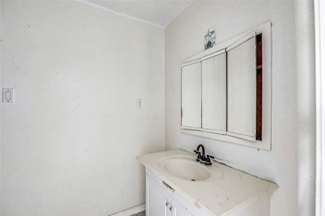 7707 Nordling Road, Houston, TX 77037