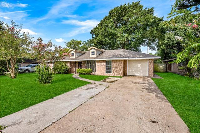 7707 Nordling Road, Houston, TX 77037