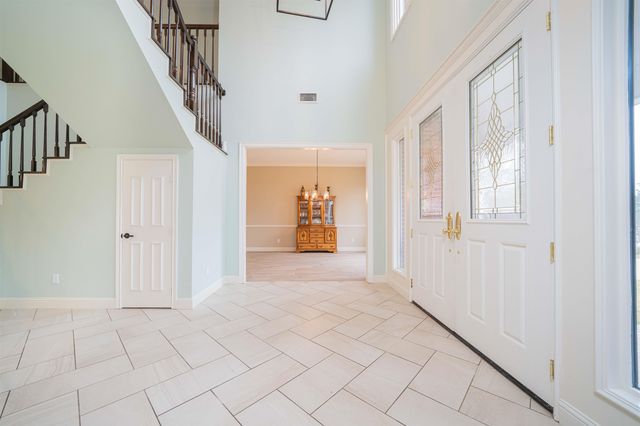 221 Hunters Circle, Longview, TX 75605