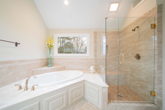 221 Hunters Circle, Longview, TX 75605