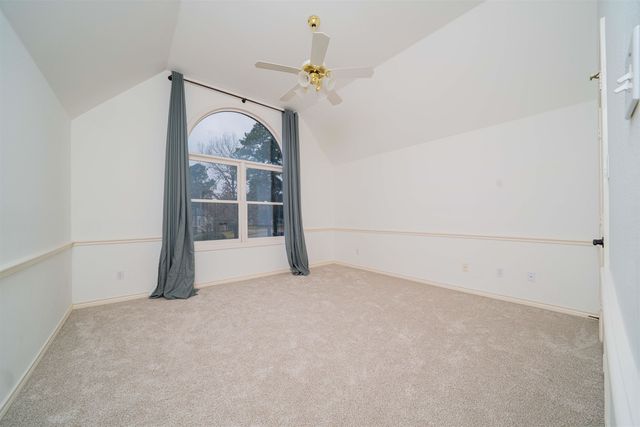 221 Hunters Circle, Longview, TX 75605