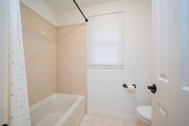 221 Hunters Circle, Longview, TX 75605