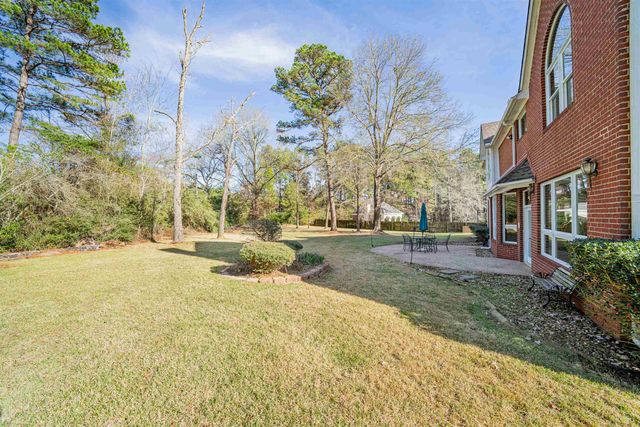 221 Hunters Circle, Longview, TX 75605