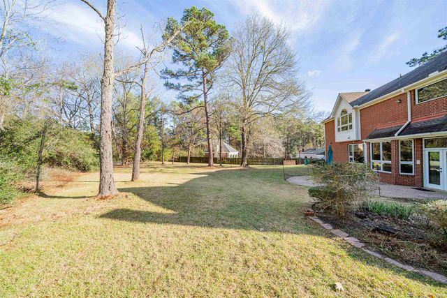 221 Hunters Circle, Longview, TX 75605