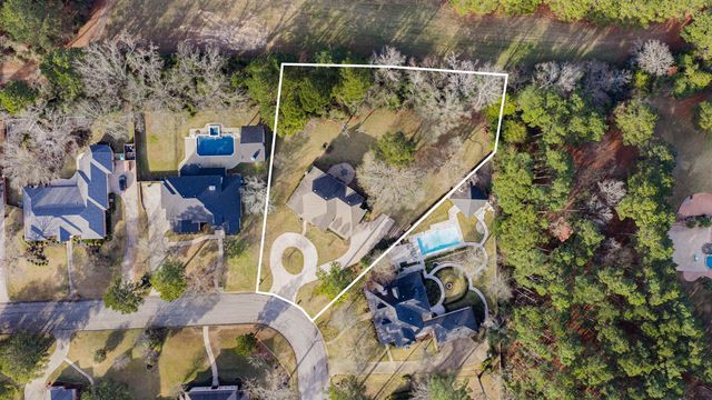 221 Hunters Circle, Longview, TX 75605