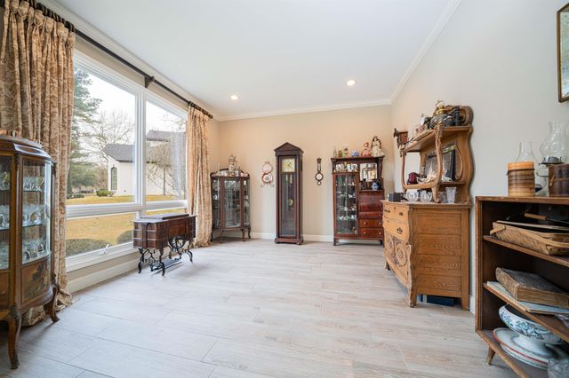 221 Hunters Circle, Longview, TX 75605