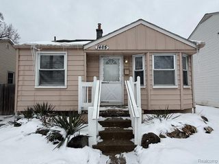 1465 E 14 Mile Road, Birmingham, MI 48009