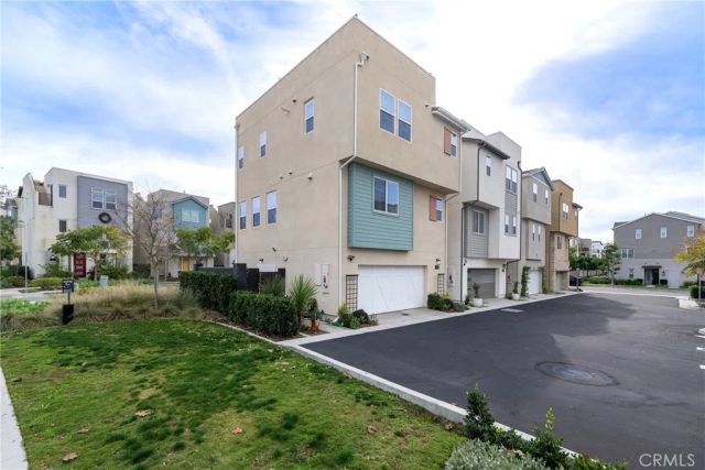 6 Pony Court, Rancho Mission Viejo, CA 92694