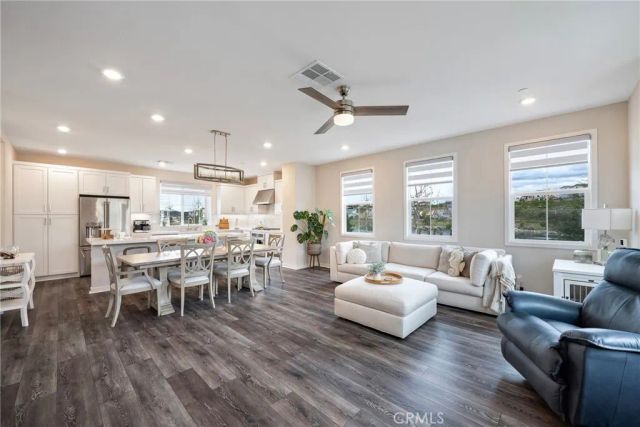 6 Pony Court, Rancho Mission Viejo, CA 92694