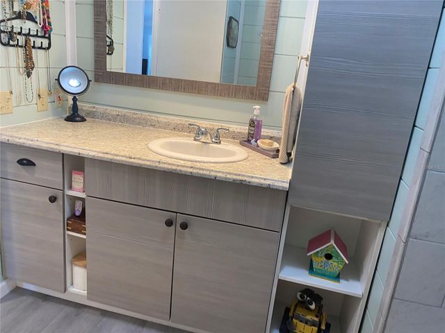 520 IDEAL PLACE, North Port, FL 34287