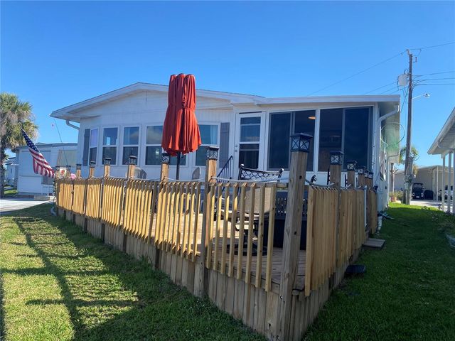 520 IDEAL PLACE, North Port, FL 34287