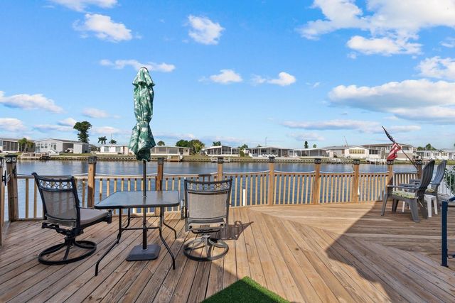 520 IDEAL PLACE, North Port, FL 34287