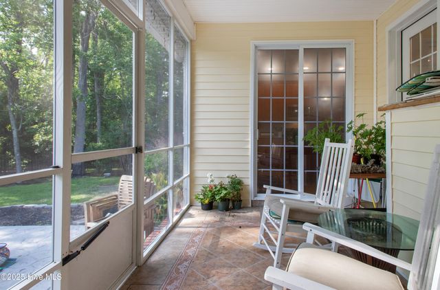 2159 Royal Pines Drive, New Bern, NC 28560