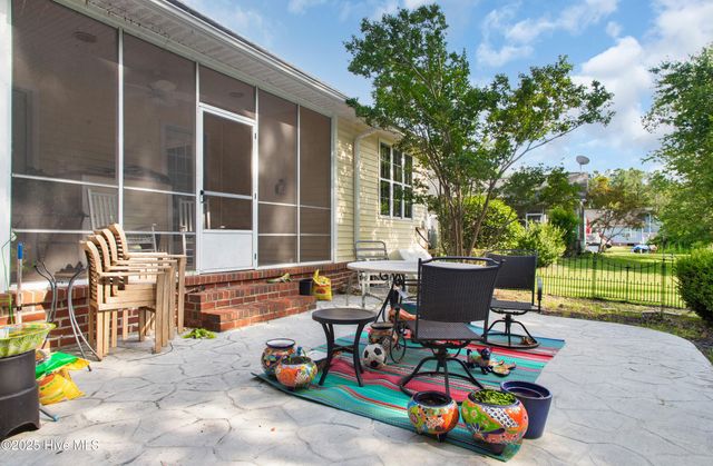 2159 Royal Pines Drive, New Bern, NC 28560
