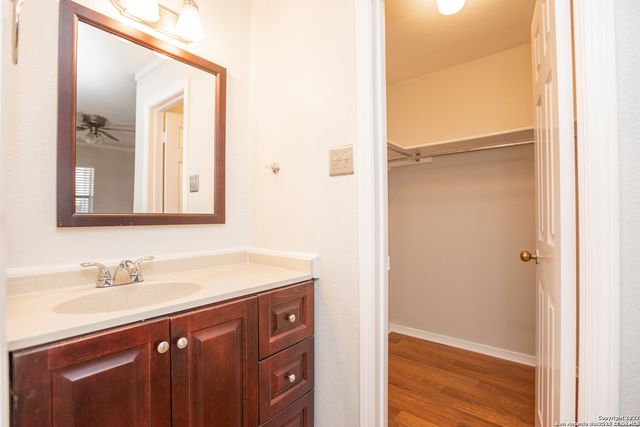 11610 Vance Jackson Rd Apt 1095, San Antonio, TX 78230