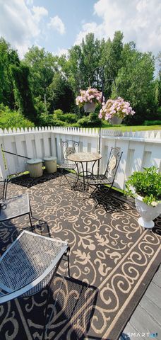 13 Duncan Lane, New Milford, CT 06776