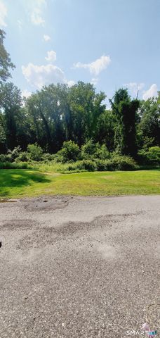 13 Duncan Lane, New Milford, CT 06776