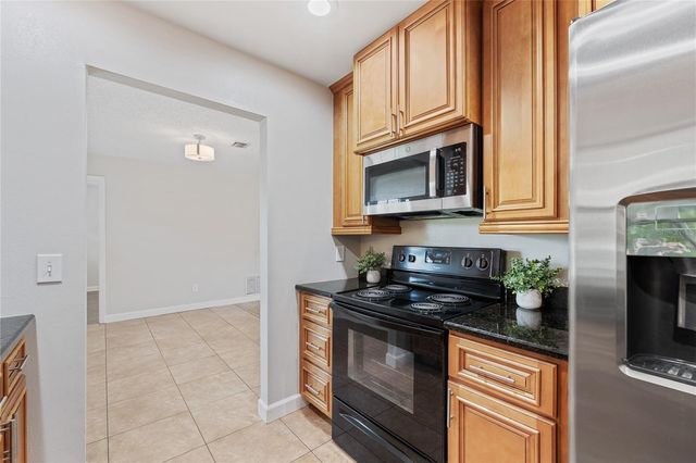 1016 MANCHESTER CIRCLE, Winter Park, FL 32792
