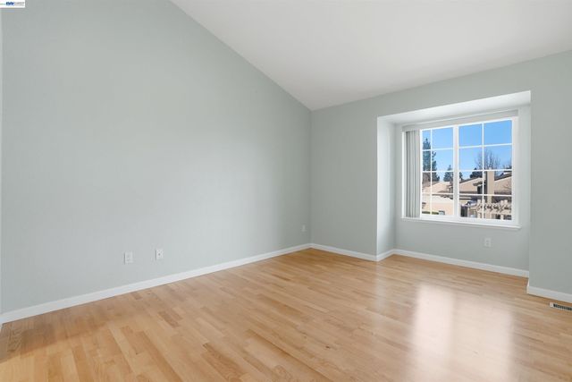 685 Palomino Dr D, Pleasanton, CA 94566