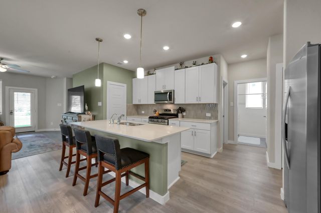 372 Sunrise Ranch Drive, Montgomery, TX 77316