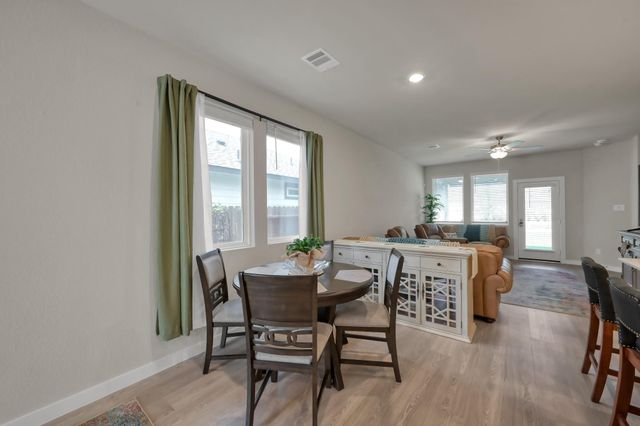 372 Sunrise Ranch Drive, Montgomery, TX 77316