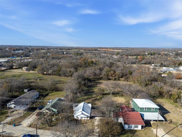 606 S Spears Street, Alvarado, TX 76009