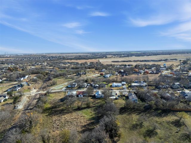 606 S Spears Street, Alvarado, TX 76009