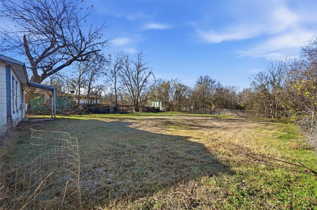 606 S Spears Street, Alvarado, TX 76009