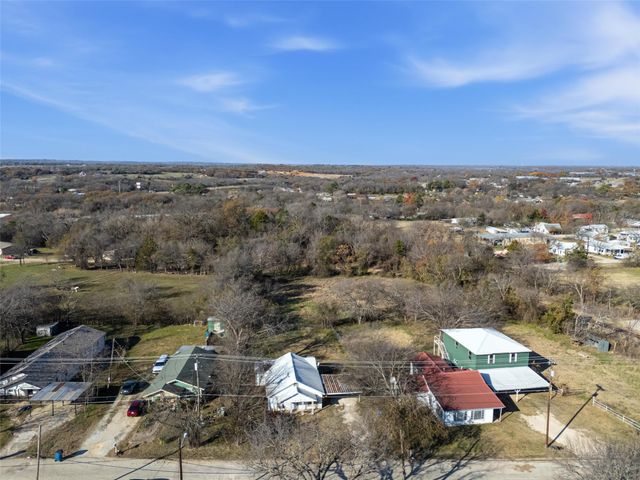 606 S Spears Street, Alvarado, TX 76009