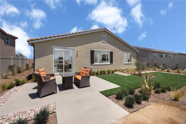 27828 Blue Grass Lane, Menifee, CA 92585