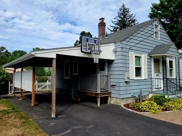 164 Cambridge Drive, East Hartford, CT 06118