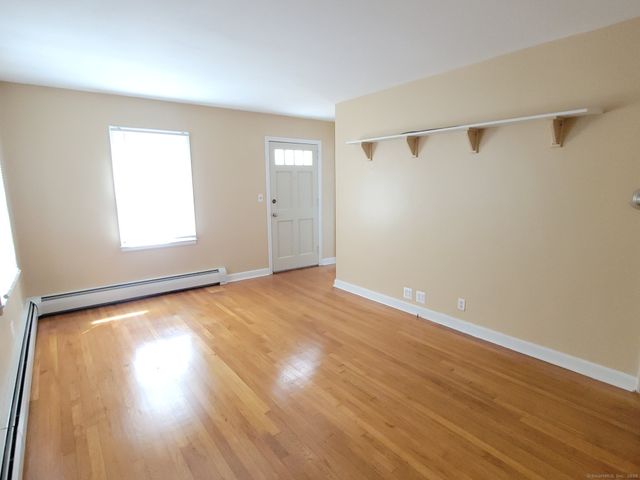 164 Cambridge Drive, East Hartford, CT 06118