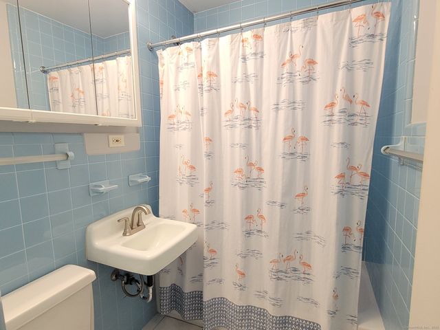 164 Cambridge Drive, East Hartford, CT 06118