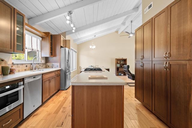 238 E Hilton Drive, Boulder Creek, CA 95006